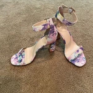 Vince Camuto Floral dress shoes